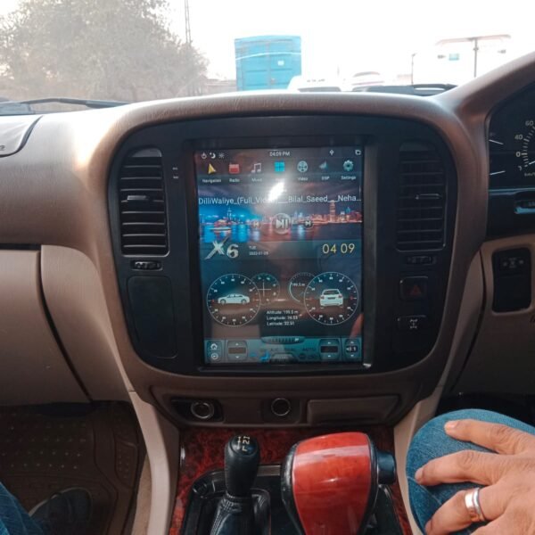 LAND CRUISER 1998-2002 MULTIMEDIA TESLA PANEL